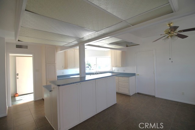 Detail Gallery Image 4 of 32 For 1105 Bigger, Barstow,  CA 92311 - 3 Beds | 2 Baths