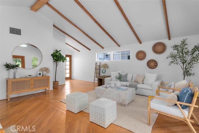 5545 Konya Drive, Torrance CA: https://media.crmls.org/medias/dc3f45e7-2904-40bb-8a2e-260928d53e40.jpg