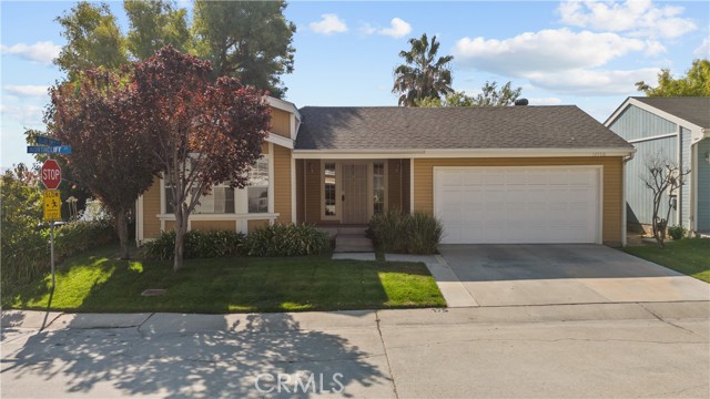 Detail Gallery Image 2 of 47 For 19778 Northcliff Drive, Canyon Country,  CA 91351 - 2 Beds | 2 Baths