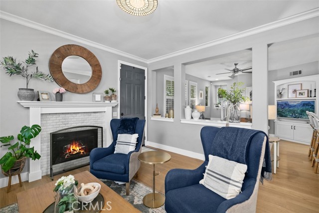 54 Livingston Pl, Ladera Ranch CA: https://media.crmls.org/medias/dc403c98-840a-4237-b9fd-00a28f231204.jpg