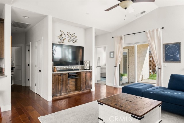 Detail Gallery Image 9 of 31 For 2840 Swallowtail Way, Chico,  CA 95973 - 3 Beds | 2 Baths