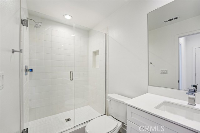 Detail Gallery Image 8 of 8 For 157 N First Ave, Upland,  CA 91786 - 3 Beds | 3 Baths