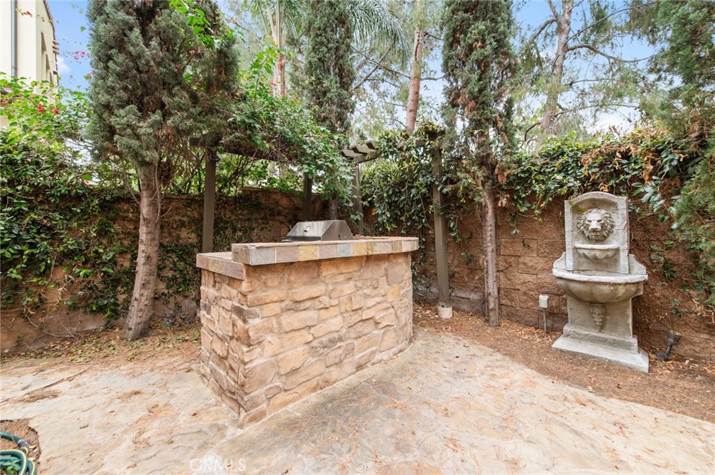 MLS #OC25261172 image #37