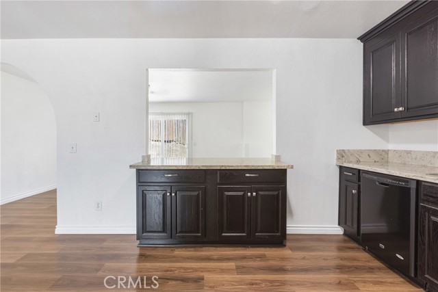 11050 Davis Street, Moreno Valley CA: https://media.crmls.org/medias/dc40d62c-963b-4274-addf-7bf8afb3ae76.jpg