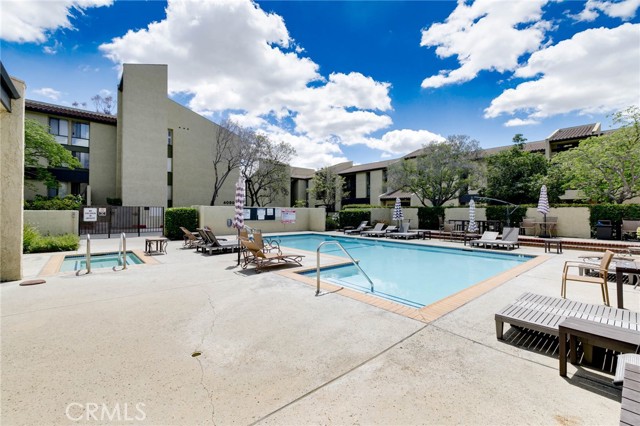 4080 Via Marisol, Los Angeles CA: https://media.crmls.org/medias/dc416ac8-a9f6-4c63-af98-b7cf86ceece3.jpg