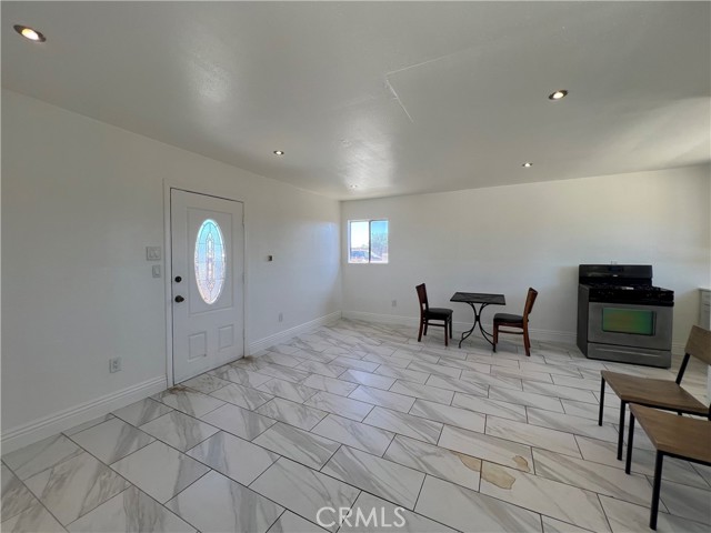 41060 158th E Street, Lake Los Angeles CA: https://media.crmls.org/medias/dc423ca9-0d9c-4649-acc9-15df232dc803.jpg