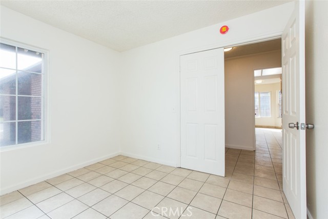 Detail Gallery Image 22 of 31 For 3790 Nuttree, Riverside,  CA 92501 - 3 Beds | 2 Baths