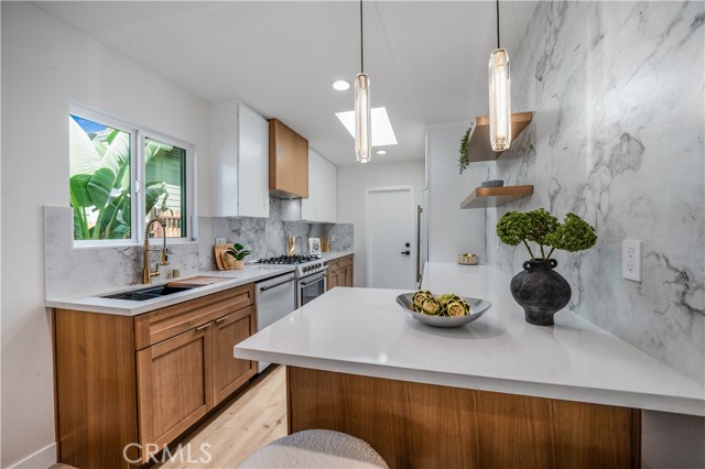 Detail Gallery Image 5 of 32 For 1310 N Occidental Bld, Los Angeles,  CA 90026 - 2 Beds | 1 Baths