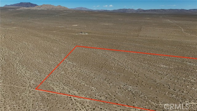 Detail Gallery Image 4 of 12 For 704 Haynes (Near) Rd, Lucerne Valley,  CA 92356 - – Beds | – Baths