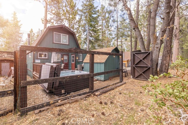 Detail Gallery Image 26 of 28 For 42569 Willow Ave, Big Bear Lake,  CA 92315 - 2 Beds | 2 Baths