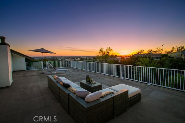 1101 Kenwood Place, Fullerton CA: https://media.crmls.org/medias/dc43ed5f-eebf-4262-839a-7e46f1e387a0.jpg