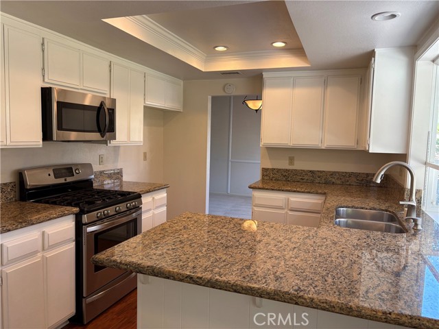 Detail Gallery Image 7 of 23 For 22936 Broadleaf, Lake Forest,  CA 92630 - 3 Beds | 2/1 Baths