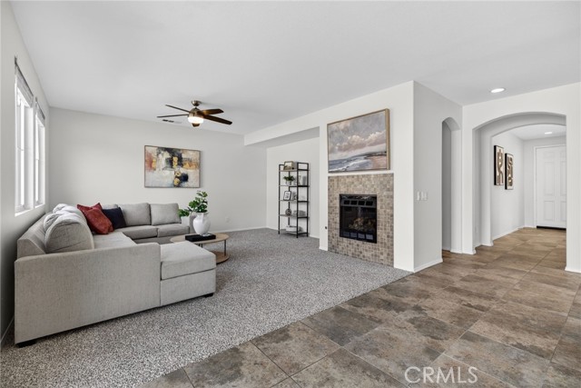 Detail Gallery Image 11 of 64 For 5996 Celeste, Hemet,  CA 92545 - 5 Beds | 3 Baths