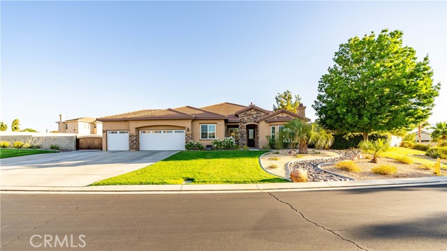 41703 Firenze Street, Lancaster CA: https://media.crmls.org/medias/dc45f9c2-81c9-44a9-be94-4cd628002118.jpg