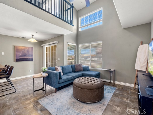 Detail Gallery Image 12 of 31 For 13300 Spring Valley #C,  Victorville,  CA 92395 - 2 Beds | 2 Baths