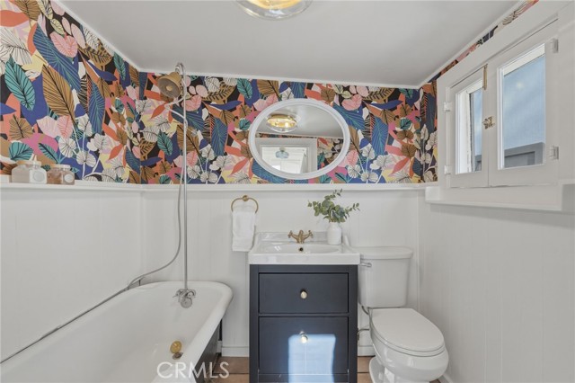 Image 32 of 50 For 3327 Hollydale Dr.