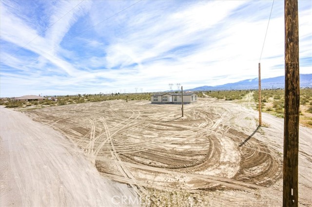 Detail Gallery Image 32 of 34 For 1139 Bonanza Rd, Phelan,  CA 92372 - 3 Beds | 2 Baths