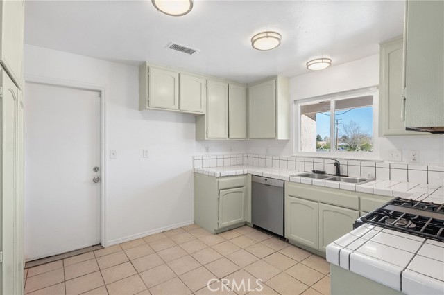 Detail Gallery Image 19 of 55 For 10278 Balsam Ave, Hesperia,  CA 92345 - 3 Beds | 2 Baths