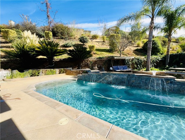 Detail Gallery Image 35 of 37 For 13441 Mesa Crest Dr, Yucaipa,  CA 92399 - 3 Beds | 2/1 Baths