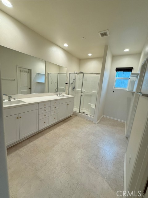 Detail Gallery Image 12 of 21 For 5370 N Alumni Ln, San Bernardino,  CA 92407 - 3 Beds | 2/1 Baths
