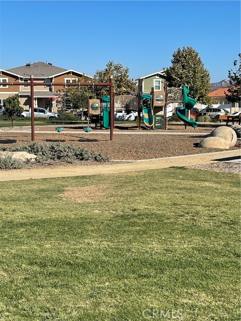 Detail Gallery Image 11 of 15 For 110 Main, Piru,  CA 93040 - 3 Beds | 3 Baths