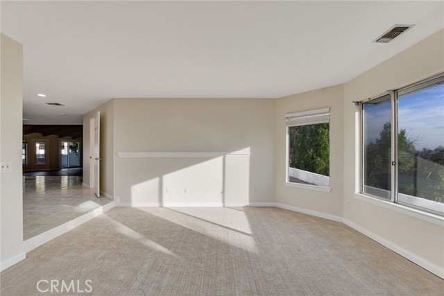 Detail Gallery Image 9 of 70 For 5385 Park Ln, San Bernardino,  CA 92404 - 3 Beds | 3 Baths