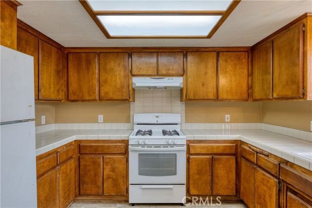 Detail Gallery Image 7 of 25 For 501 Robert Court, Nipomo,  CA 93444 - 4 Beds | 2 Baths