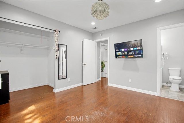 Detail Gallery Image 12 of 18 For 4512 W Watkins Way, Santa Ana,  CA 92704 - 3 Beds | 2 Baths