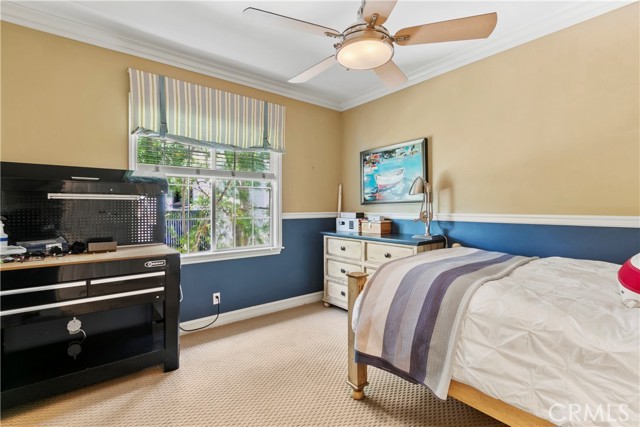 Detail Gallery Image 33 of 54 For 23 Boardwalk, Newport Beach,  CA 92660 - 6 Beds | 4/2 Baths