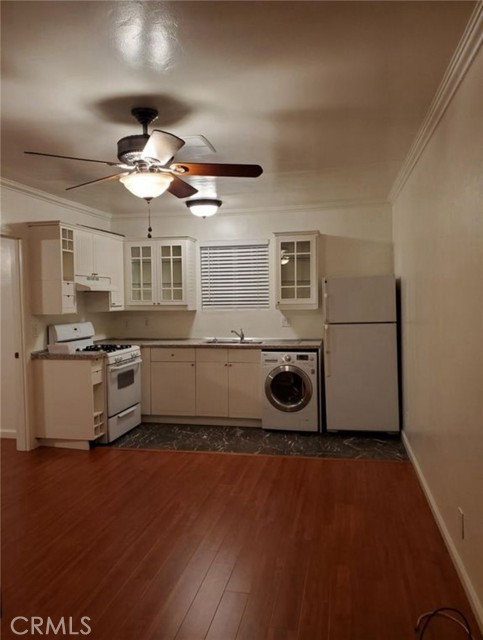 Detail Gallery Image 2 of 3 For 404 Hawthorne St #B,  Glendale,  CA 91204 - 1 Beds | 1 Baths