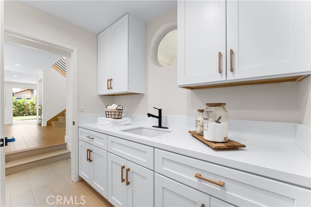 24876 Avenida Avalon, Laguna Hills CA: https://media.crmls.org/medias/dc4d99e8-bf76-41bf-8e1c-ef8f7743e2fa.jpg