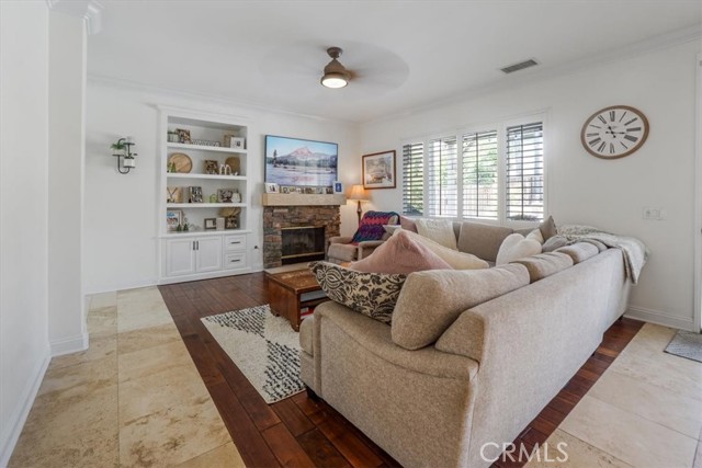 Detail Gallery Image 10 of 52 For 38107 Copperwood St, Murrieta,  CA 92562 - 4 Beds | 2/1 Baths