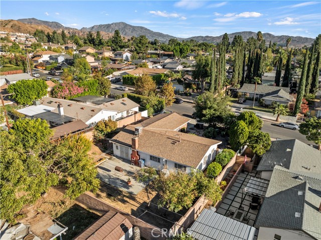 Detail Gallery Image 13 of 14 For 12181 Claretta St, Sylmar,  CA 91342 - 3 Beds | 2 Baths