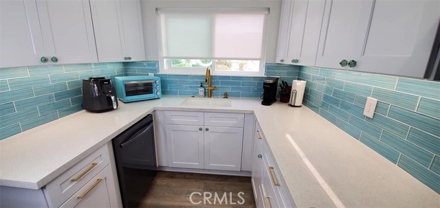 Detail Gallery Image 14 of 46 For 3703 Calle La Quinta, San Clemente,  CA 92673 - 3 Beds | 2/1 Baths