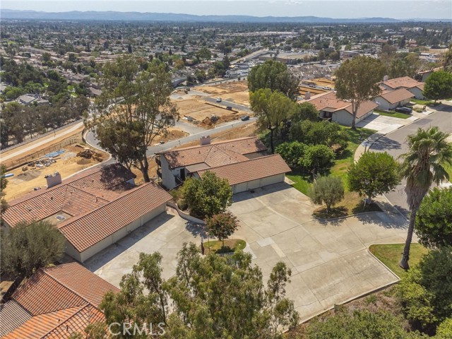 8525 Calle Carabe, Rancho Cucamonga CA: https://media.crmls.org/medias/dc4e9a05-9be2-461d-8d20-6038f4e5b02e.jpg