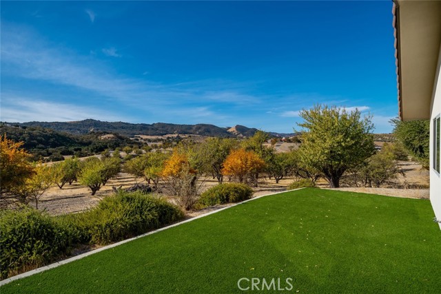 Detail Gallery Image 33 of 54 For 5395 Mustard Creek Rd, Paso Robles,  CA 93447 - 3 Beds | 3 Baths