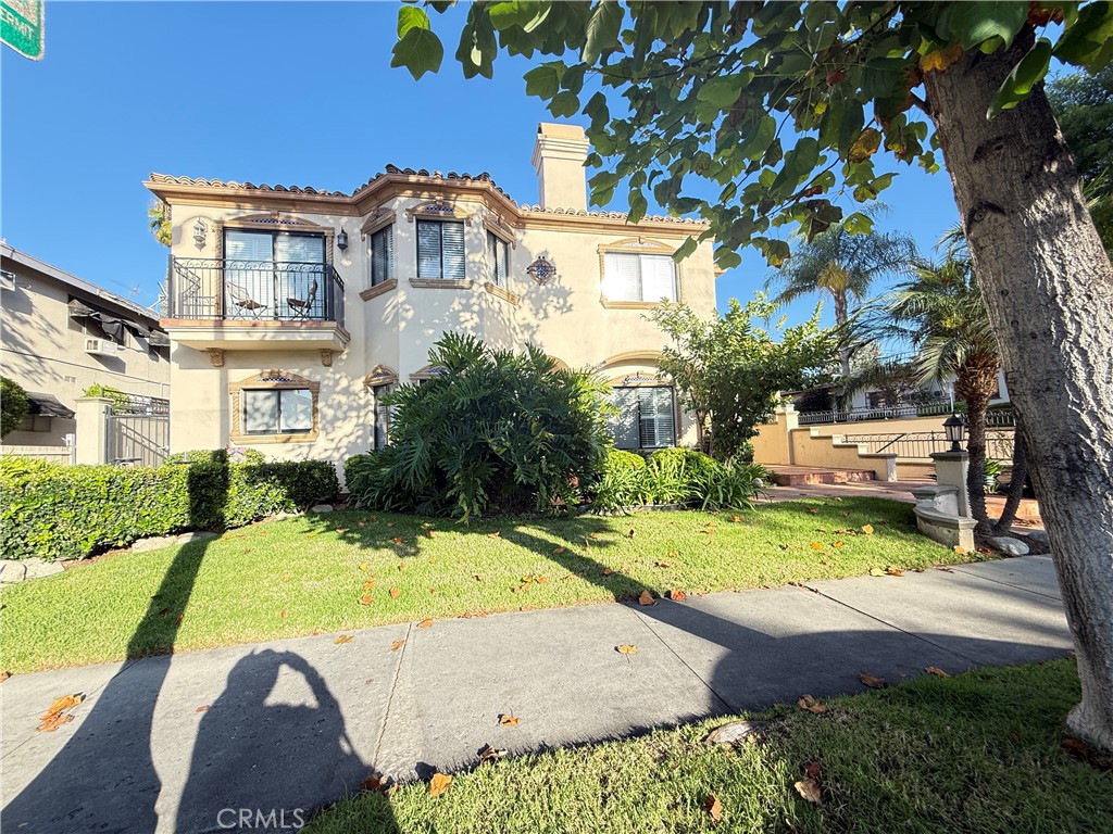 856 S Marengo #7