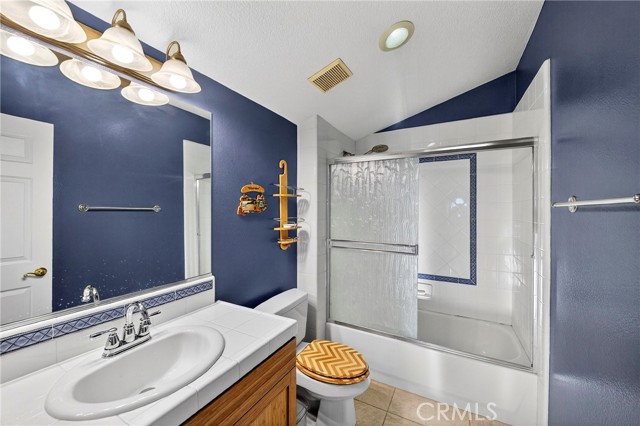 Detail Gallery Image 25 of 38 For 18568 Arbor Gate, Yorba Linda,  CA 92886 - 5 Beds | 3/1 Baths