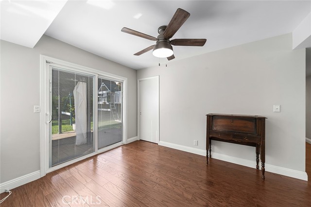 11211 Martha Ann Drive, Rossmoor CA: https://media.crmls.org/medias/dc50f711-0f3e-4c44-a5ad-c16a6820e450.jpg
