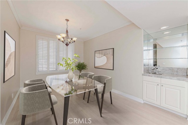 1250 Midvale Avenue, Los Angeles CA: https://media.crmls.org/medias/dc50f784-2491-460f-86fc-50d341dc7949.jpg