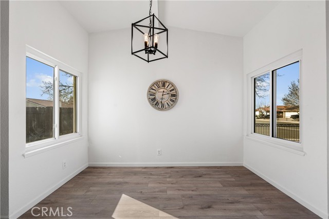 Detail Gallery Image 16 of 48 For 4604 E Avenue R6, Palmdale,  CA 93552 - 3 Beds | 2 Baths