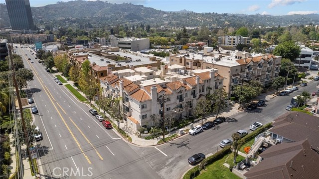 Detail Gallery Image 21 of 25 For 10604 Valley Spring Ln #105,  Toluca Lake,  CA 91602 - 2 Beds | 2 Baths