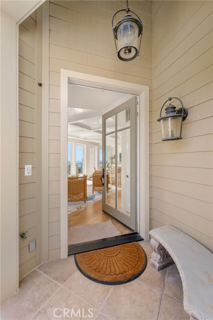 Detail Gallery Image 5 of 29 For 846 Diamond St, Laguna Beach,  CA 92651 - 3 Beds | 2/1 Baths