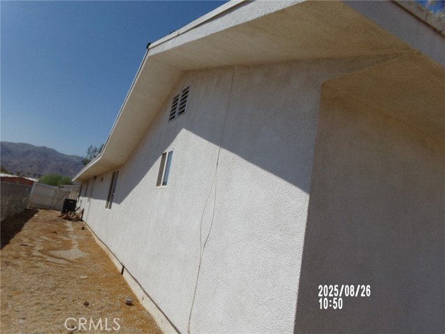 72712 Granite Avenue, 29 Palms CA: https://media.crmls.org/medias/dc532d3b-c608-4f1b-9861-af7ce8827cb0.jpg