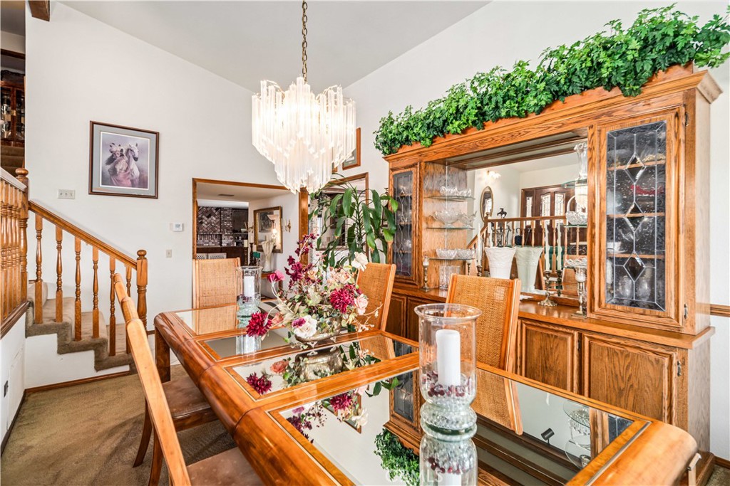 https://media.crmls.org/medias/dc53723b-23a3-4458-a206-c06698217355.jpg?preset=X-Large