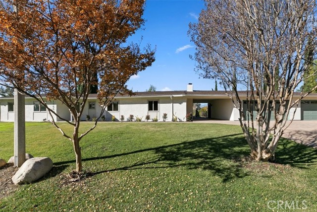 Detail Gallery Image 4 of 74 For 7150 Clydesdale, Highland,  CA 92346 - 4 Beds | 3 Baths