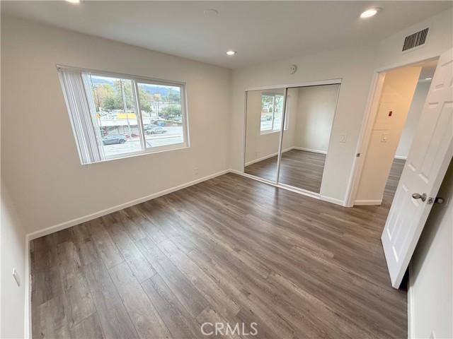 Detail Gallery Image 7 of 11 For 3016 Honolulu Ave #8,  Glendale,  CA 91214 - 2 Beds | 2 Baths