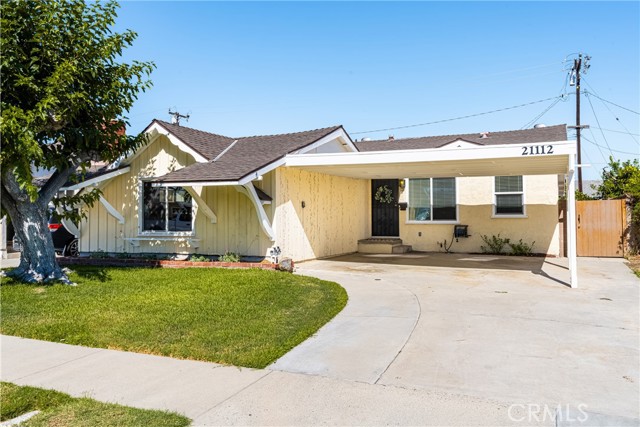 21112 Hawaiian Ave, Lakewood, CA 90715