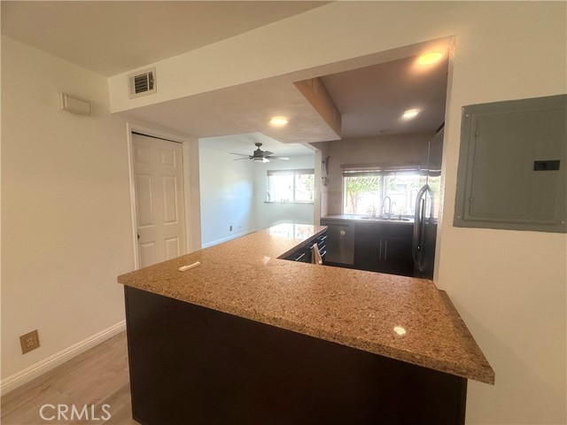 54 Oval Road, Irvine CA: https://media.crmls.org/medias/dc5483bf-5394-461b-a78d-ee4b559c8bba.jpg