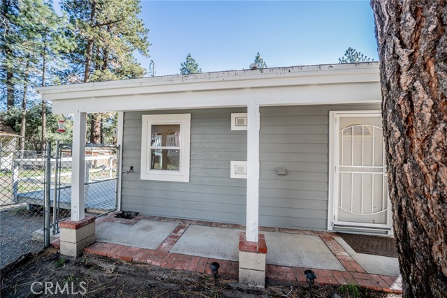 Detail Gallery Image 2 of 39 For 1724 Thrush, Wrightwood,  CA 92397 - 1 Beds | 1 Baths